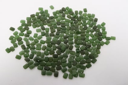 Jade, approx. 350ct