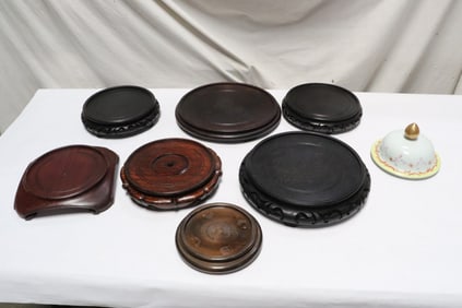 Lot of Chinese wood stands