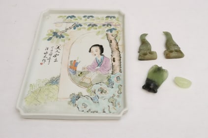 Famille rose porcelain tray, & 4 small stone carvings