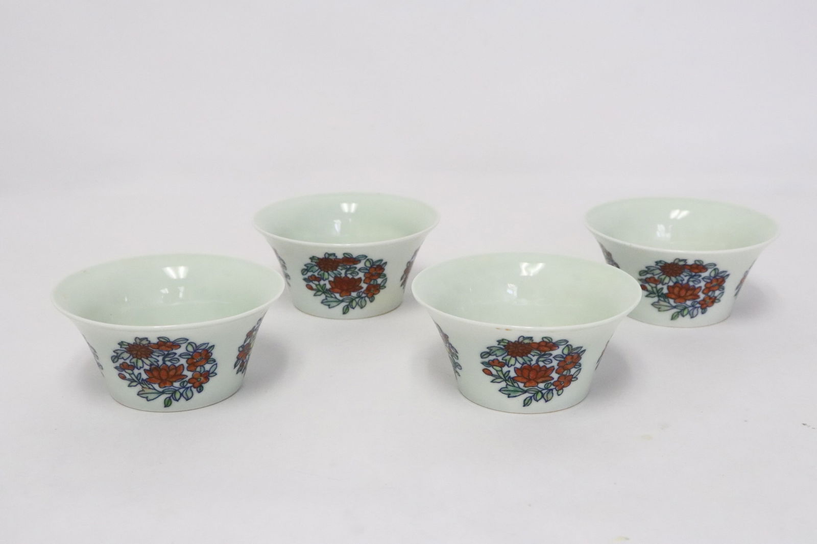 4 Chinese doucai porcelain tea cups (1 of 11)