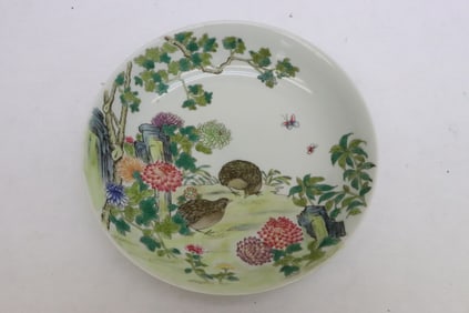 Fine Chinese famille rose porcelain plate