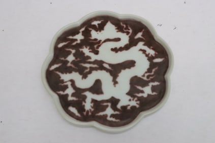 Chinese red and white porcelain plate