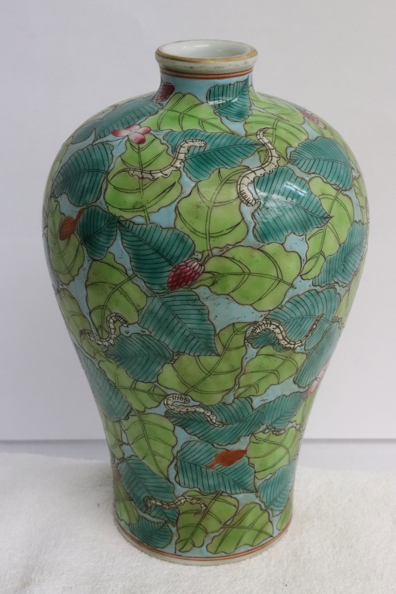 Famille rose porcelain meiping: Famille rose porcelain meiping, 8.35"x5.3"dia