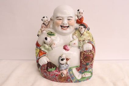 A doucai porcelain deity