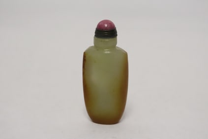 A pebble jade style snuff bottle