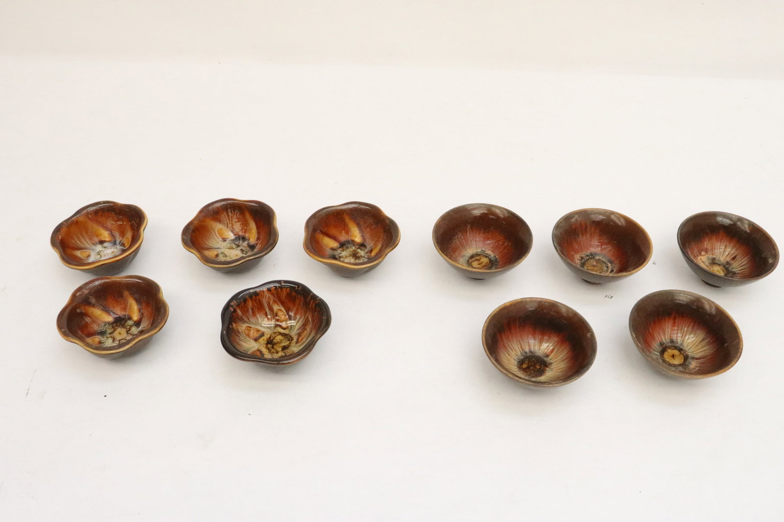 10 brown glazed porcelain tea bowls: 10 brown glazed porcelain tea bowls, 1.5"x3.1"dia - 1.35"x3.1"x3.1"