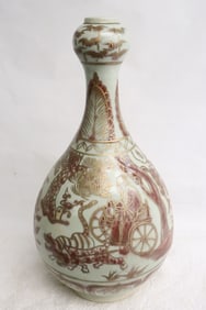 Chinese red and white porcelain garlic top vase
