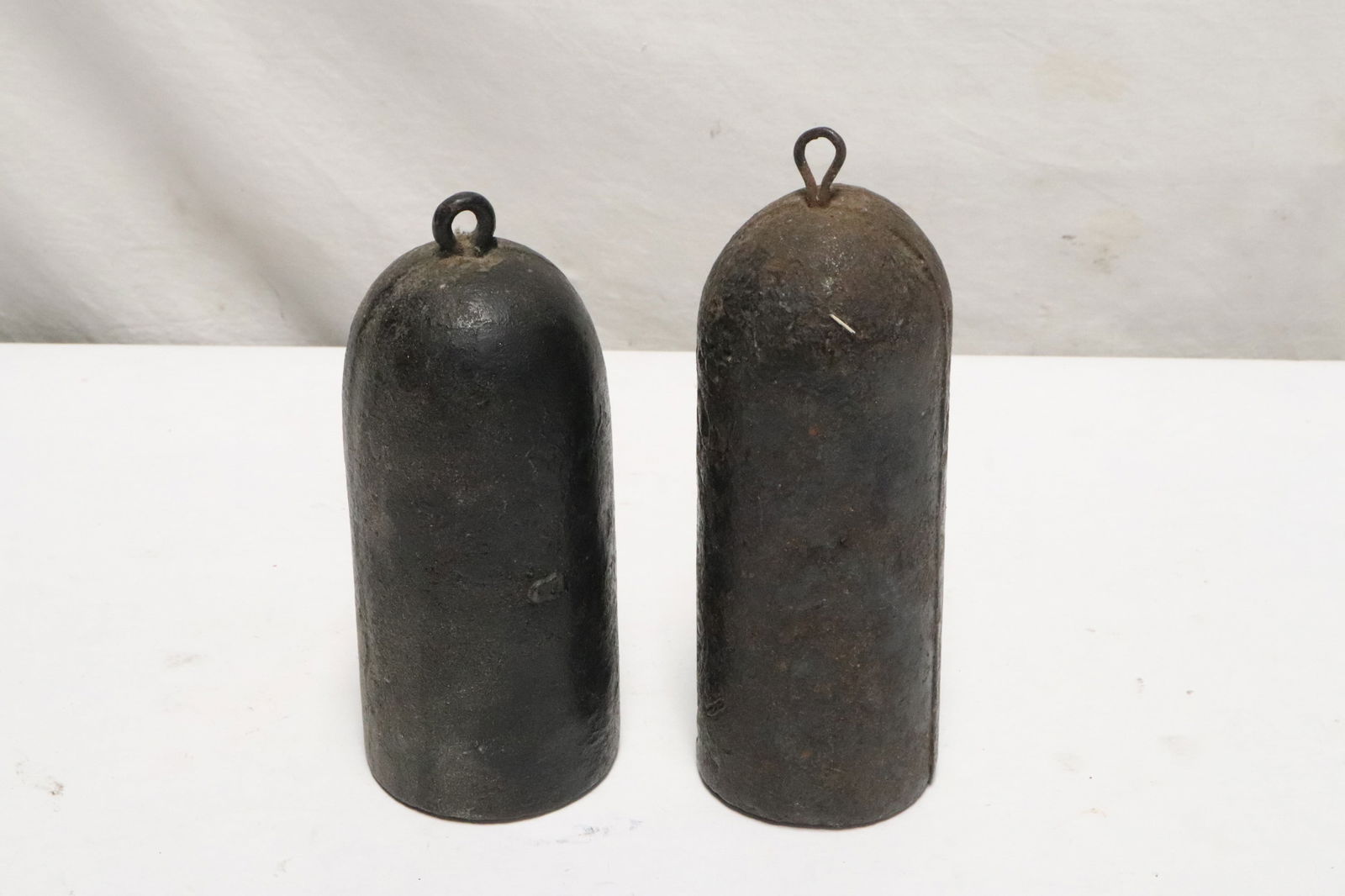 2 antique cast iron grandfather clock weights (1 of 3)