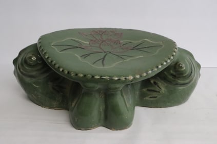 A celadon pillow