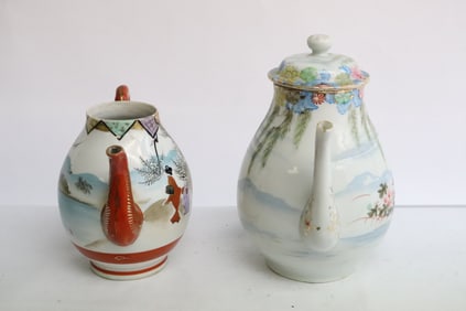 2 Japanese kutani teapots, one missing tops