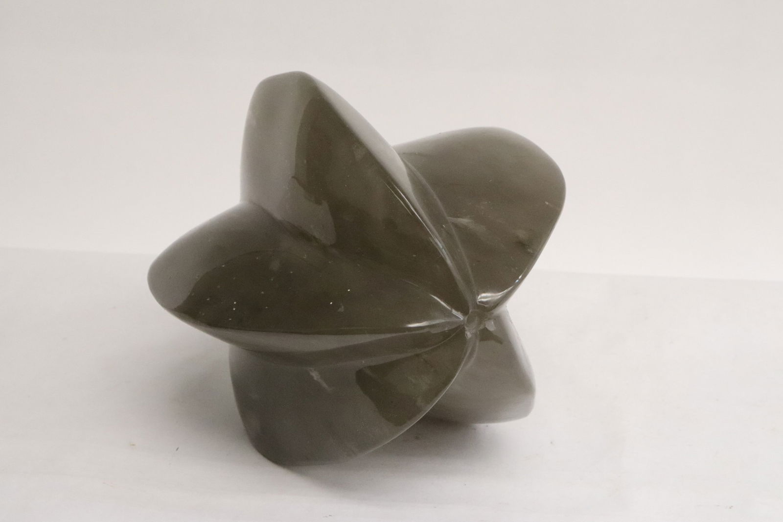 starfruit motif Peking glass ornament by Robert Kuo: A starfruit motif Peking glass ornament by Robert Kuo, 7.65"x5.85"x5.5"