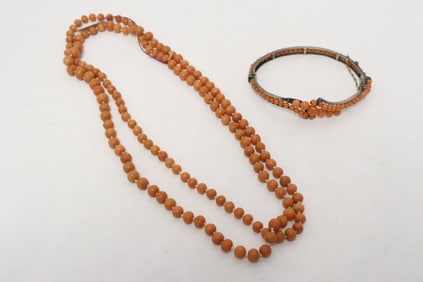 2 coral pieces