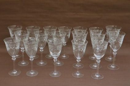 18 Royal Doulton crystal goblets