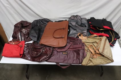 10 traveling bags in as new condition