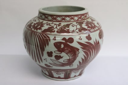Large Chinese red and white porcelain jar