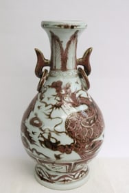 Chinese red and white porcelain vase