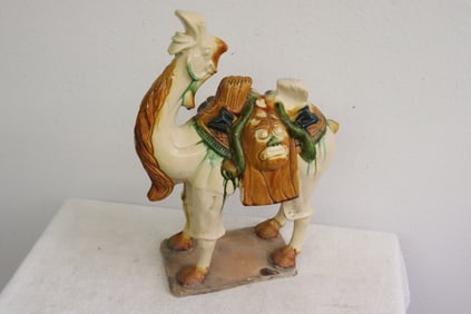 Large sancai earthenware camel