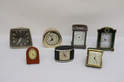 7 vintage table clocks