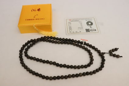 Chenxiang wood bead necklace