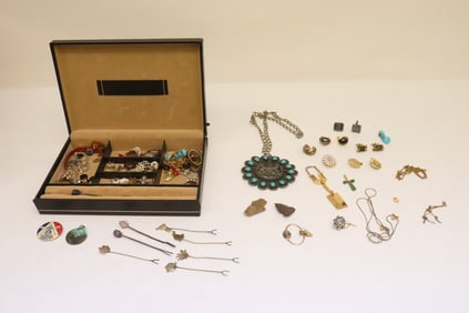 Large lot of misc. jewelry