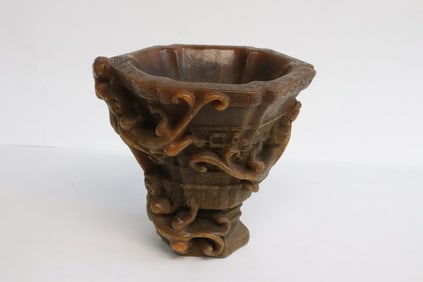 Horn style libation cup