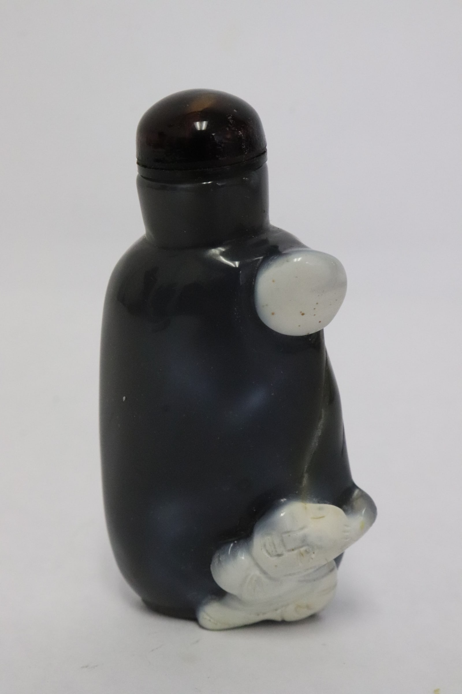 Overlay Peking glass snuff bottle: Overlay Peking glass snuff bottle, 2.85"x1.4"x0.85"
