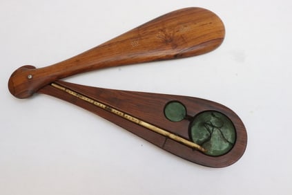 A genuine huanghuali medicine scale