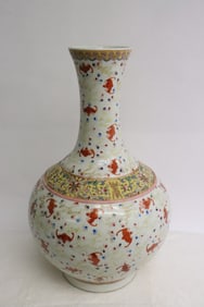 Chinese famille rose bottle vase, Xuantong mark
