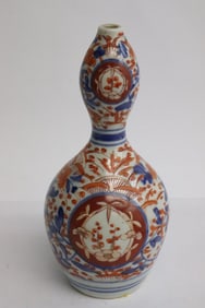 Japanese antique imari gourd shape vase