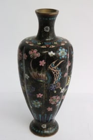 Japanese Meiji period cloisonne vase, signed