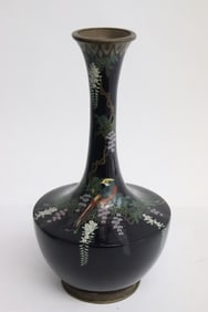 Japanese Meiji period cloisonne vase, signed