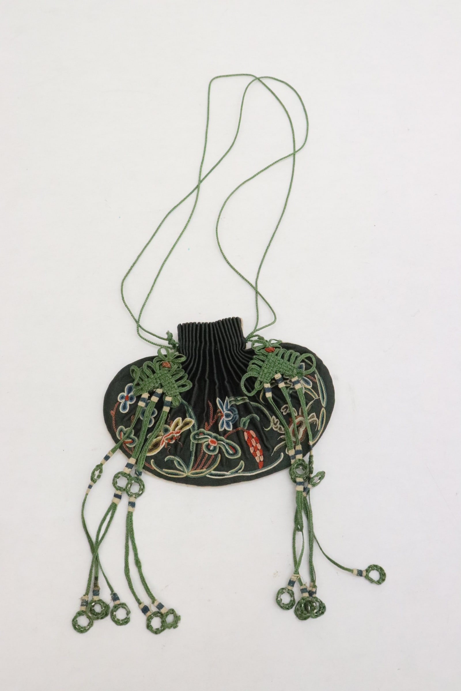 Chinese 18th century embroidery perfume pouch: An important Chinese 18th century embroidery perfume pouch, possible imperial, 3.15"x4.25"x0.35"