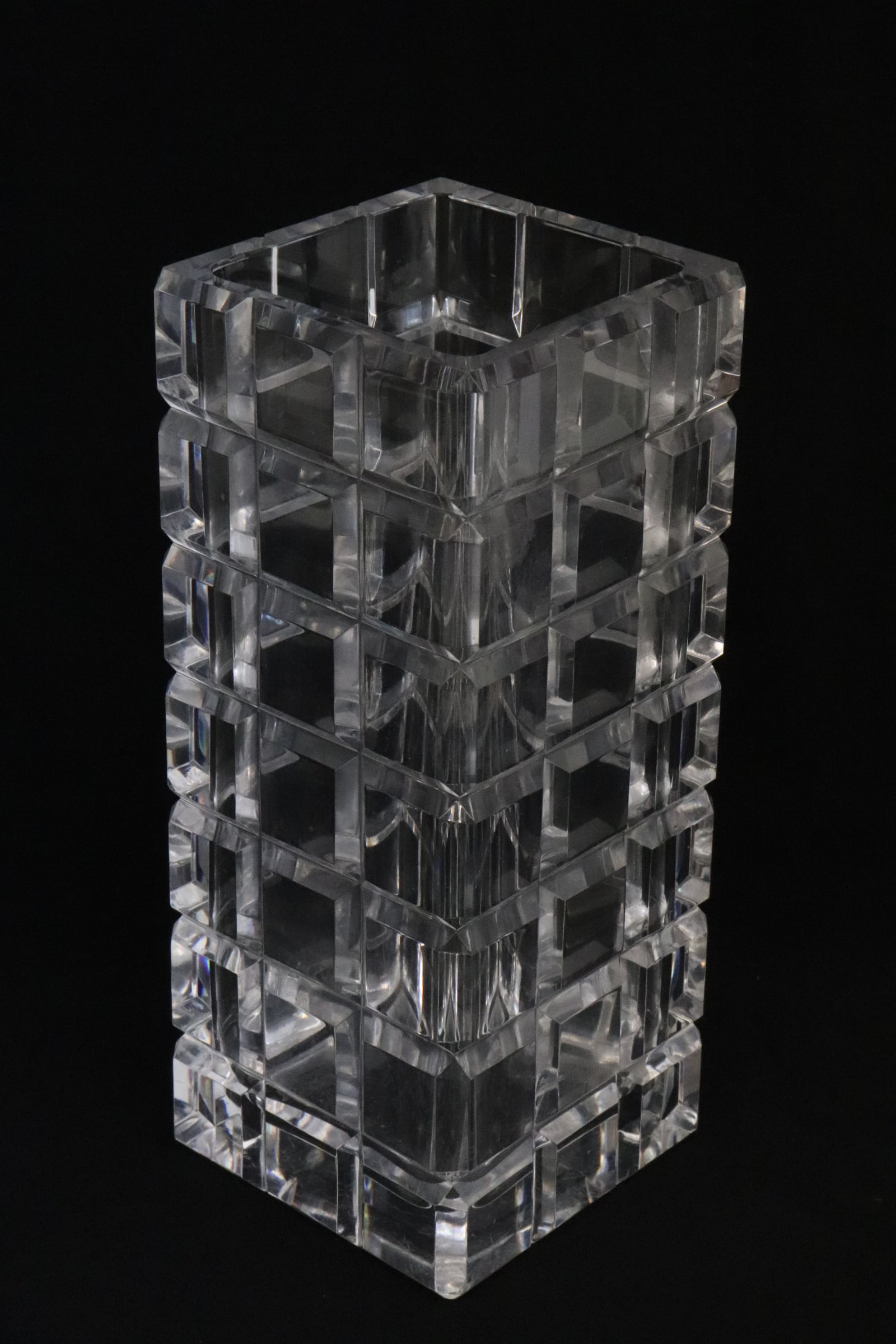 A Baccarat crystal square vase: A Baccarat crystal square vase, not signed, paper label lost, 8.85"x3.7"x3.7"