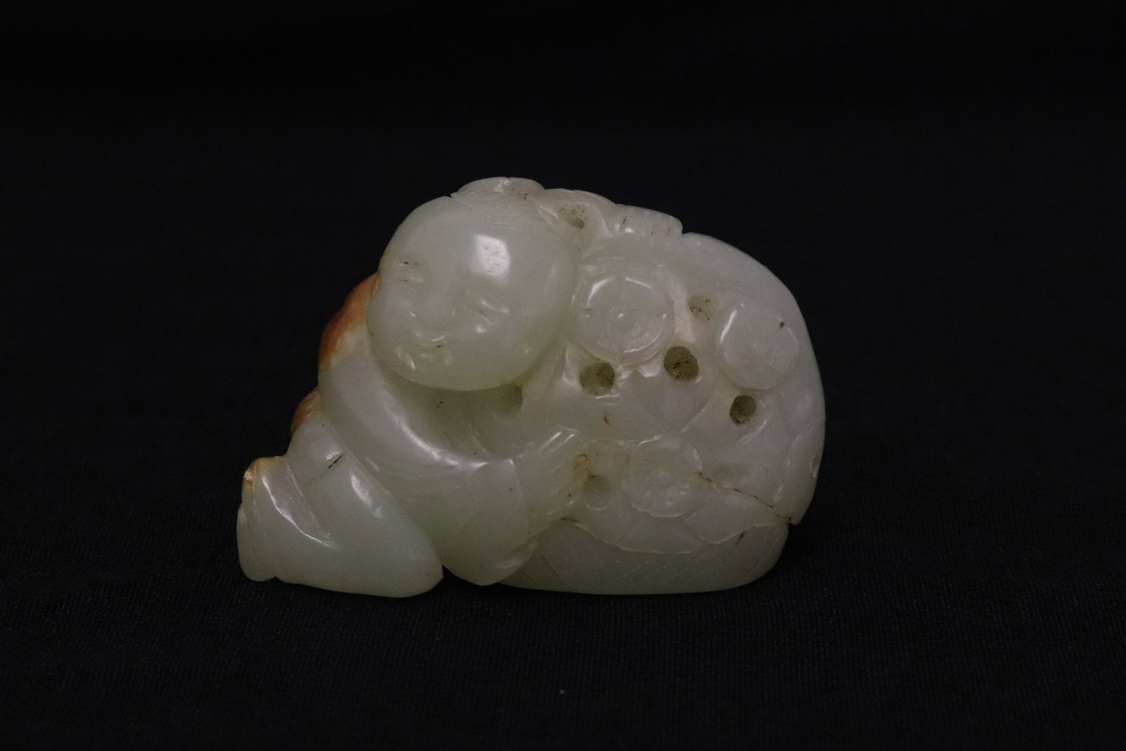 Chinese antique white jade carving depicting figure: Chinese antique white jade carving depicting figure, 1.3"x1.9"x0.9"