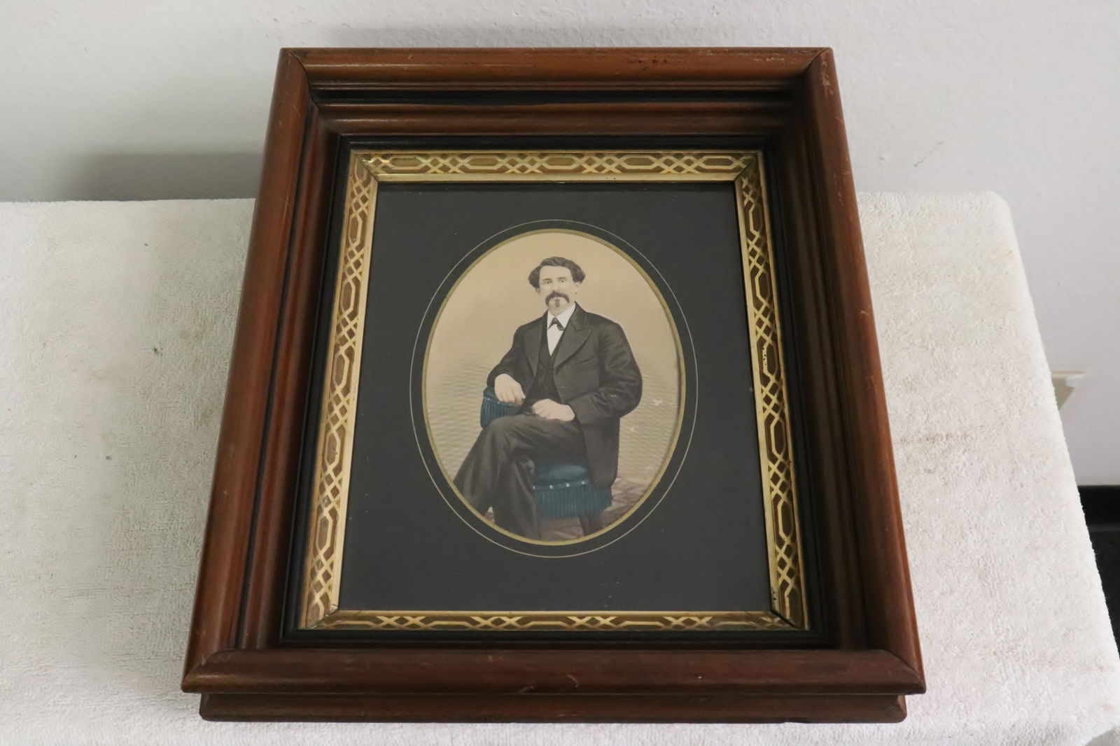 Victorian watercolor with original frame: Victorian watercolor "gentleman's portrait" with original frame, 7"x5.1" (F:13.85"x11.9"x2.8")