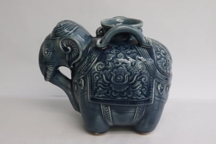 Chinese 18th/19th c. blue glazed porcelain censer