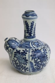 Chinese 16th c. porcelain wine server, Wanli period