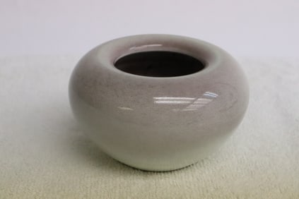 Chinese early 20th c. porcelain water dripper