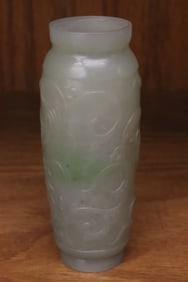 Chinese jadeite carved small vase