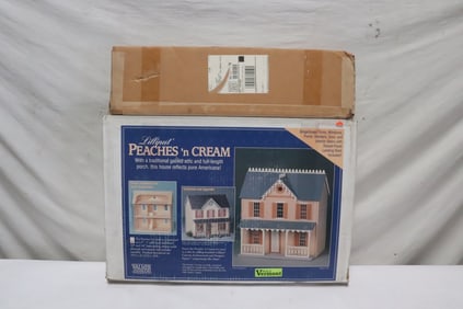 A Lilliput dollhouse "peaches and cream", new in box