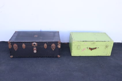 2 vintage storage trunks