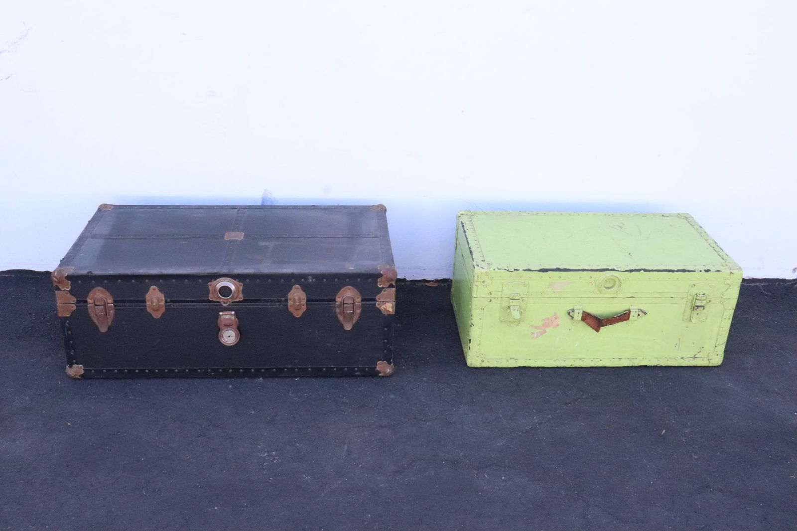 2 vintage storage trunks (1 of 10)
