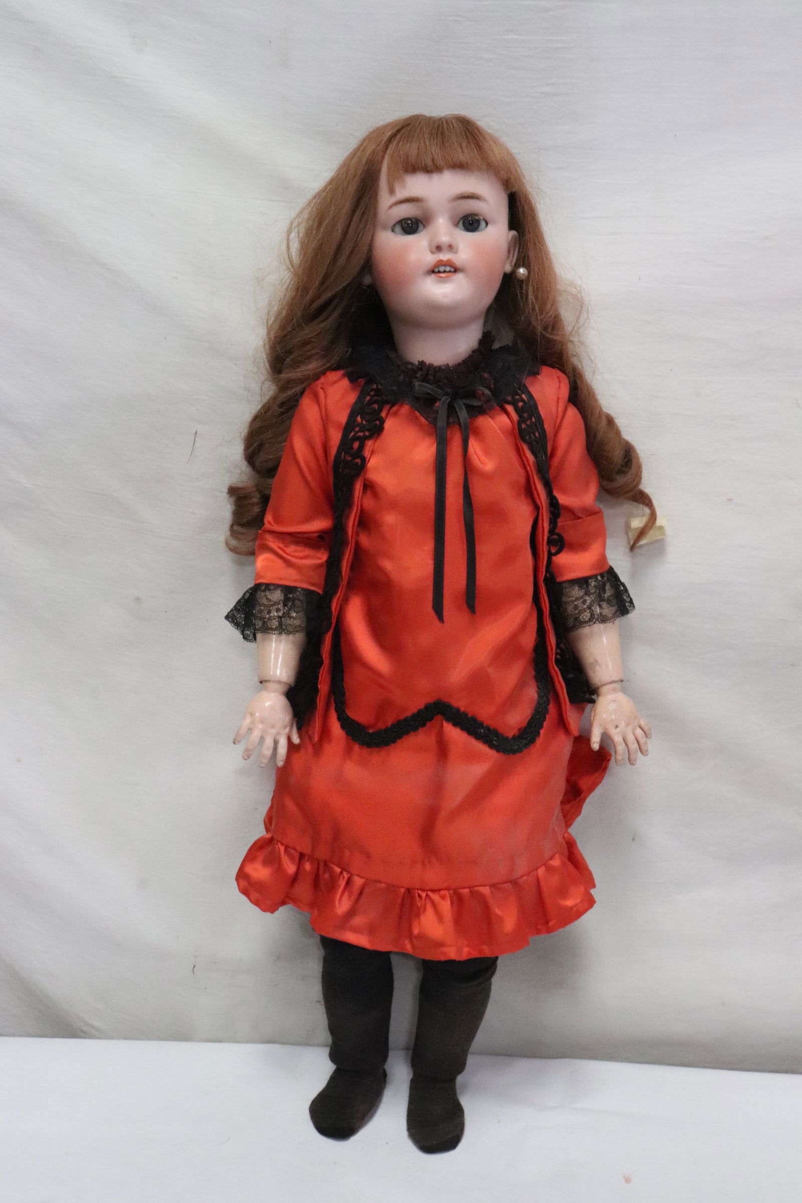 Simon Halbig #1078 bisque head doll: Simon Halbig #1078 bisque head doll, 27.7"H