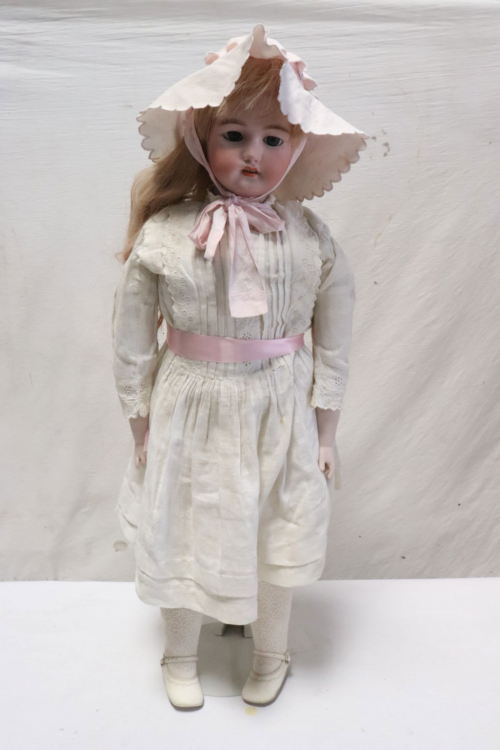 A massive Simon Halbig bisque head doll (1 of 9)