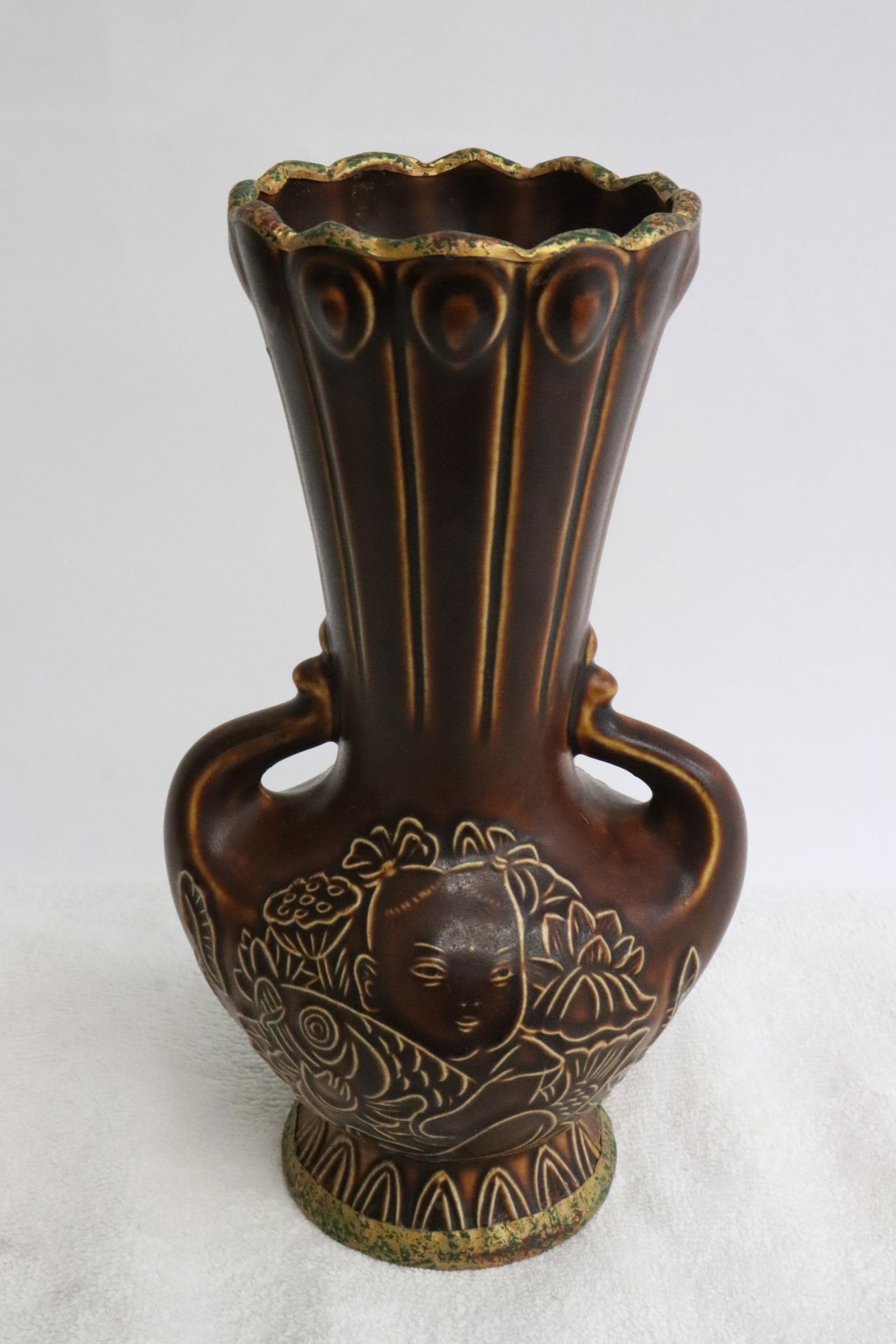 Chinese brown glazed porcelain vase (1 of 9)