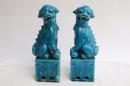 Paie Chinese vintage turquoise glazed porcelain fulions