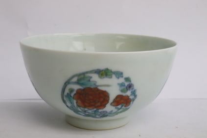 Fine Chinese doucai porcelain bowl