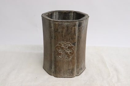 Chinese bamboo brush holder