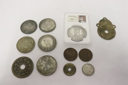 Lot of reproduction coins