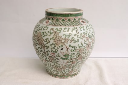 Famille rose porcelain jar